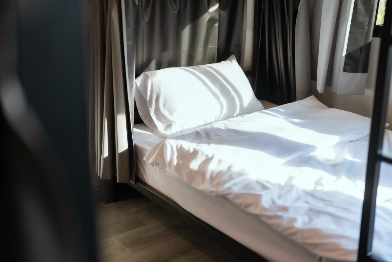 420 Hostel - Ekkamai Buds & Beds 방콕 외부 사진