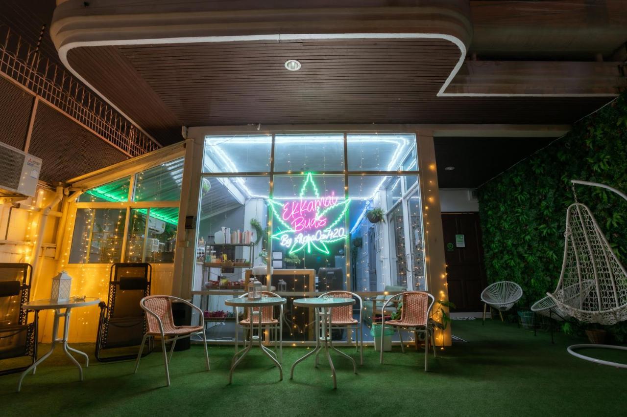 420 Hostel - Ekkamai Buds & Beds 방콕 외부 사진