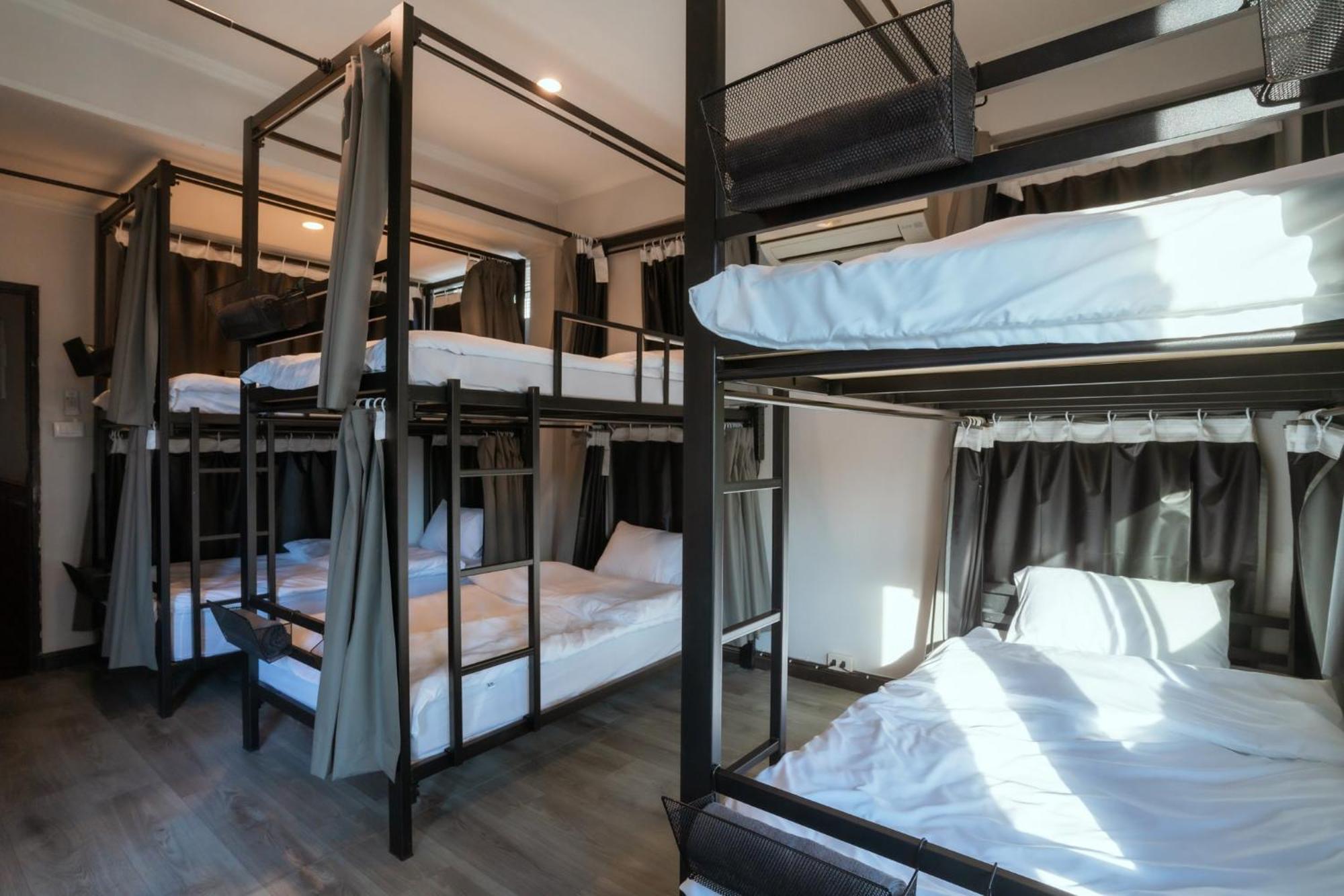 420 Hostel - Ekkamai Buds & Beds 방콕 외부 사진